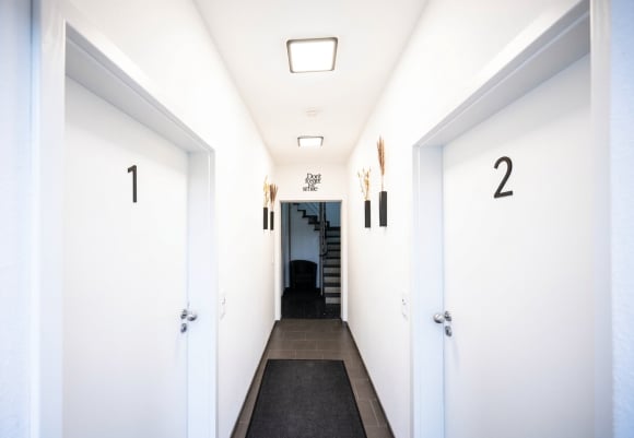 N4 Apartment - Sicht auf den Zimmerflur